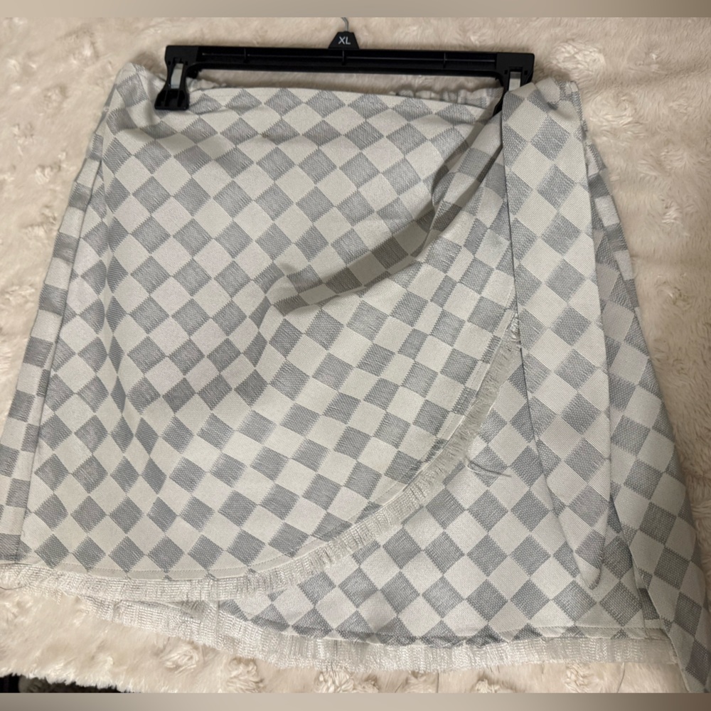 Checkered Gray and White Skirt